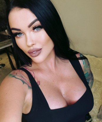 Искренняя, страстная и откровенная красотка приглашает в гости. Я гарантирую тебе максимум удовольствия и ни секунды скуки. Фото подтверждает все мои достоинства! 2628, 28 лет